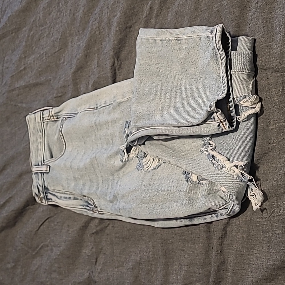American Eagle MOM Jeans